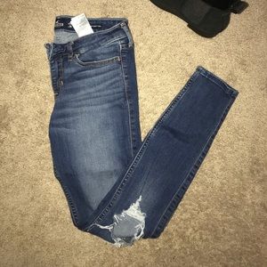 3/$20 Hollister JEANS